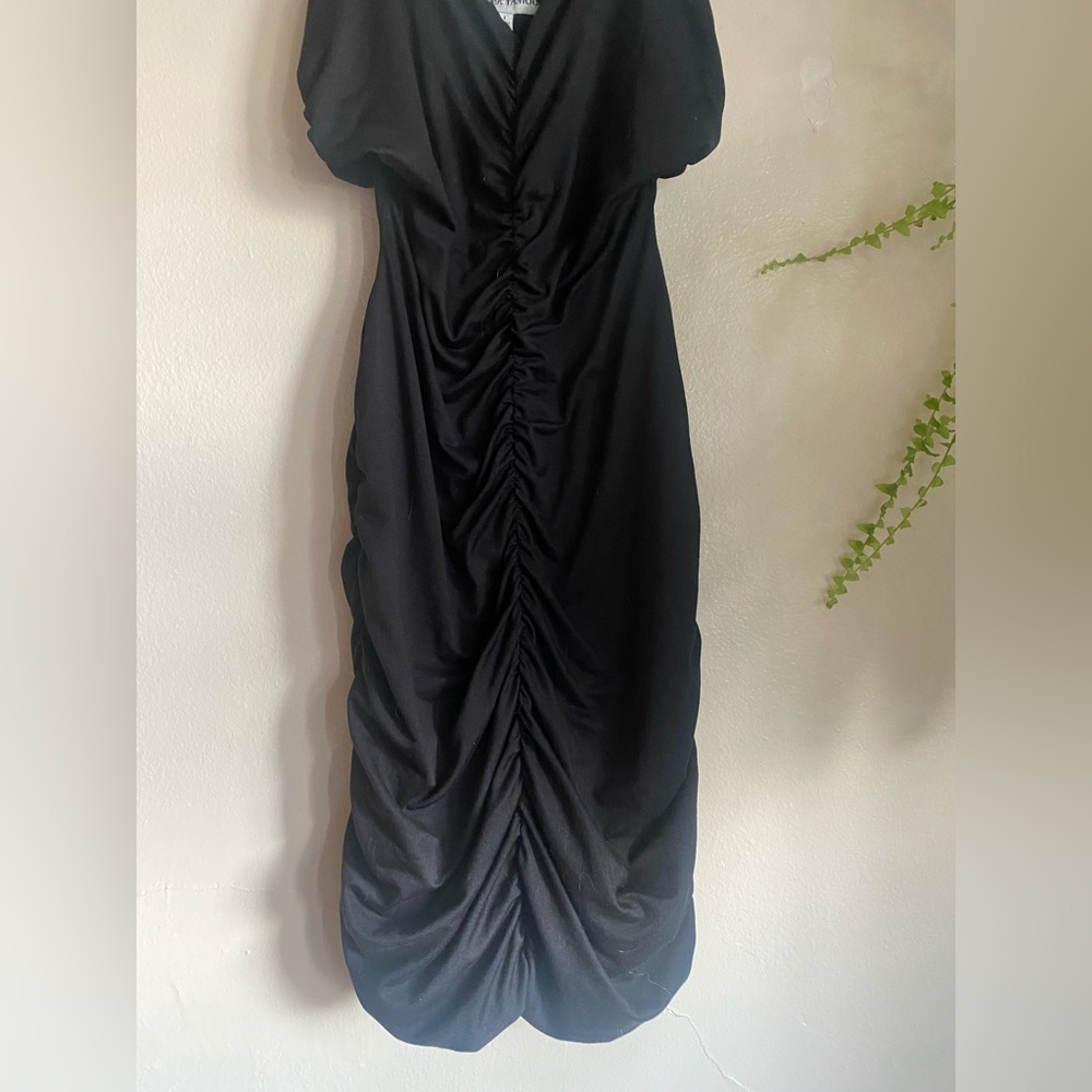 Chain Club Dress - Picture 2 of 6
